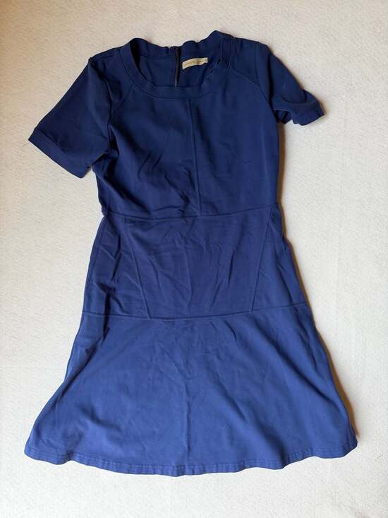 Athleta Dresses & Skirts - Athleta En Route Navy Short Sleeve Fit and Flare Dress